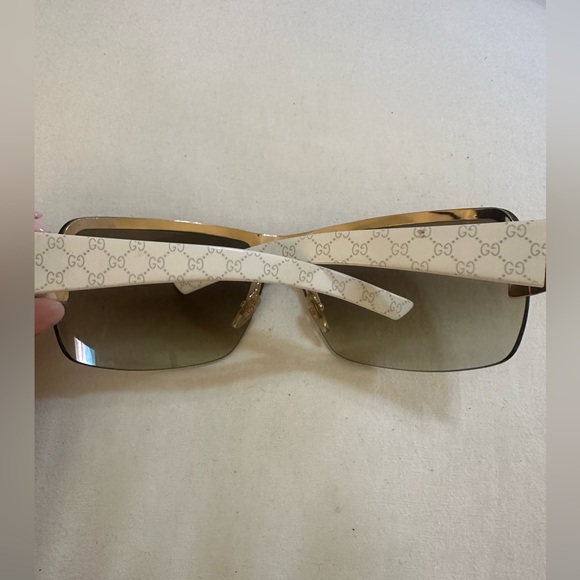 Gucci Sunglasses - Picture 4 of 6